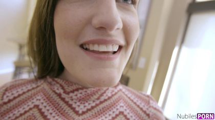 Зрелый мужчина трахнул свою сожительницу раздев силой №2