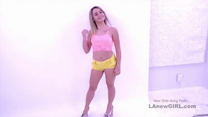 Девушка сосет пенис организатору кастинга №1