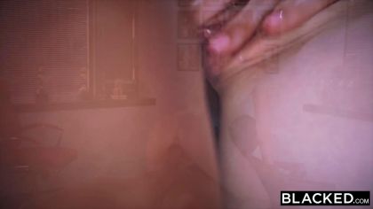 Встреча с двумя неграми привела девку к траху в жопу №6