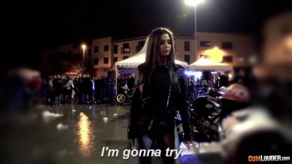 Начальник отодрал красивую бабу во время трудоустройства №1