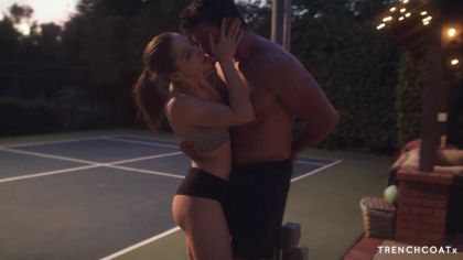 Мужик пленил горячую соседку и оттрахал ее в пилотку №2