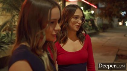 Отличницы устроили ЖМЖ секс после посещения библиотеки №3