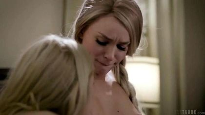 Подруги были пойманы мужиком за лесби-сексом и грубо оттраханы №7