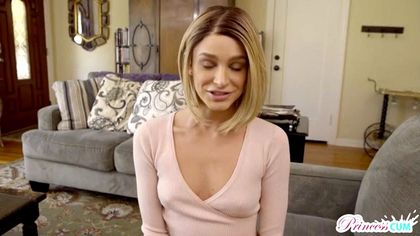 Актриса сняла розовую кофту и соснула член продюсеру перед камерой №2