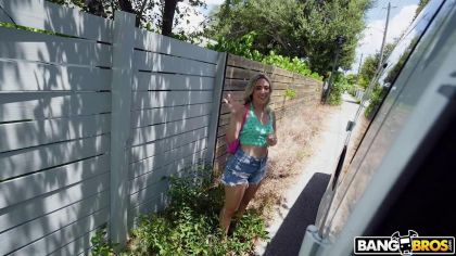 Трахнул в машине блондинку с круглой жопой после знакомства №10