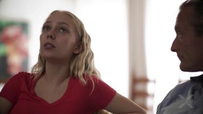 Старый папка обалдел от тугой киски дочки №2