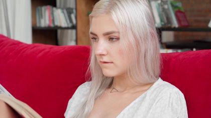 Ева с припухлой писькой возбуждена до предела №2