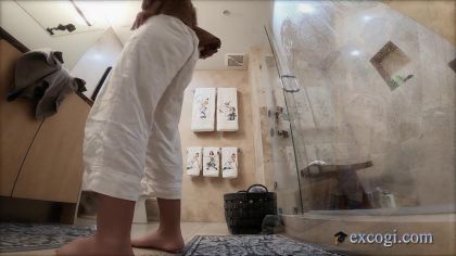 Трахнул красивую блондинку после дрочки вибратором №10