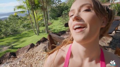 Горячий секс на улице с грудастой красоткой №2