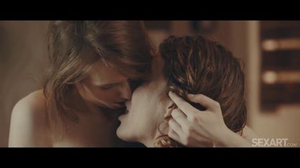 Мужик красиво трахает молодую жену с мокрой пиздой №5