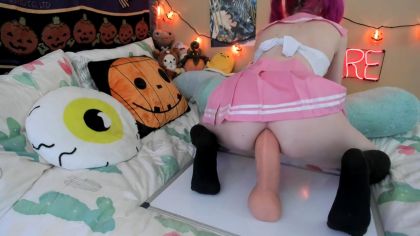 Студентка раздолбала жопу толстым дилдо №7