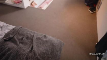 Брюнетка нежно сосет ради горячего траха в киску №1