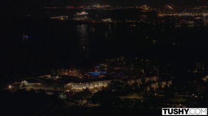 Ебля в два члена для утренней бодрости сучки №1