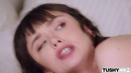 Ебля в два члена для утренней бодрости сучки №5