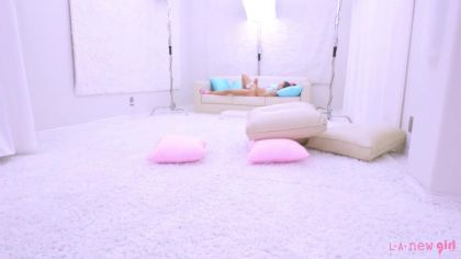 Сестра лижет анус и яйца брата перед трахом №8