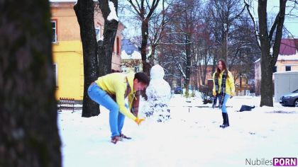 Согрел подругу на члене после зимней прогулки №1