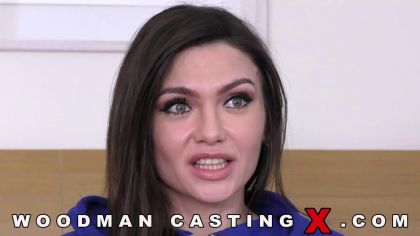 Сучку грубо ебут в анал на кастинге Вудмана №1
