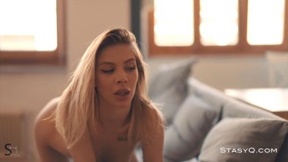 Эротичной соло блондинки с идеальным телом №8