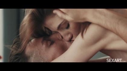 Сучка сидит на лице парня и просит траха №4