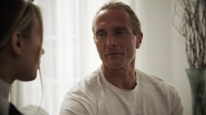 Трахает красивую жену перед походом в ресторан №1