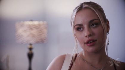 Трахает красивую жену перед походом в ресторан №2