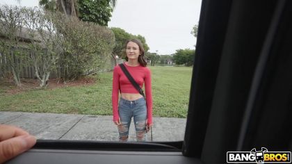 Отсосала незнакомцу в машине для новых ощущений №2