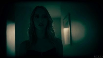 Девушки сосут клиторы в тройничке с мужиком №2