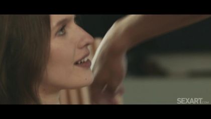 Зажимается с любовницей и эротично трахает №4