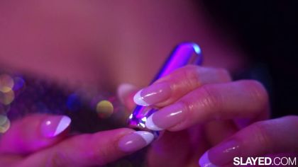 Лесби трутся кисками после нежного куни №1