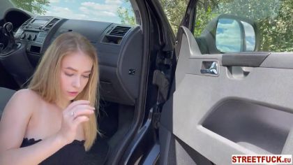 Подвез молодую незнакомку и выебал в машине №3