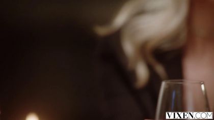 Качок довел до оргазму жену членом и куни №1