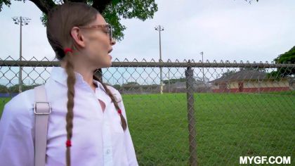 Девушка с косичками отдалась другу в киску №1