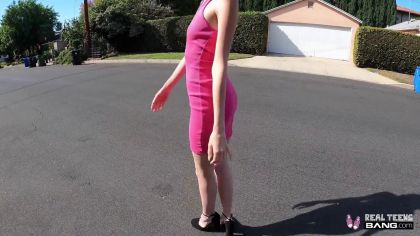 Блондинка трахается с другом отца после учебы №1