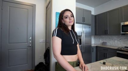 Папка поимел дочку с красивой писькой №5