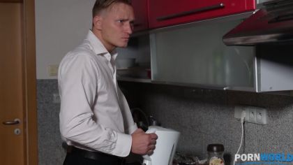 Оргазмы, которые приносят два больших члена