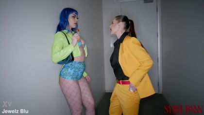 Радости доминантных игр со страпоном №1