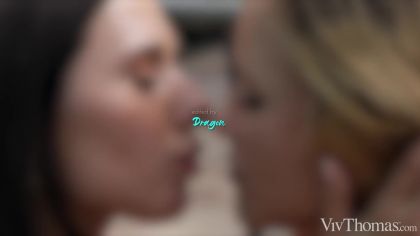 Потрясающие оральные ласки у бассейна №10