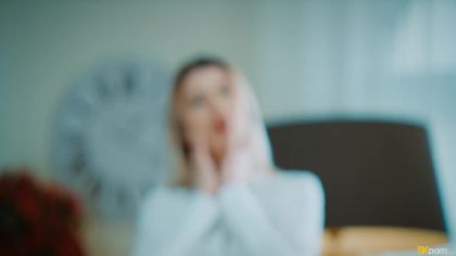 Всё, что необходимо привлекательной блондинке №1