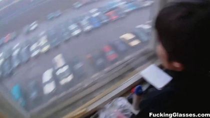 Девка отвлекает парня программиста стриптизом и классным сексом №3