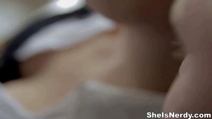 Милфа ебется ради глотка теплой кончи с поджарым блондином №2