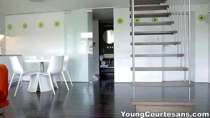 Красавчик пихает до яиц толстый член в любовницу и кончает №2