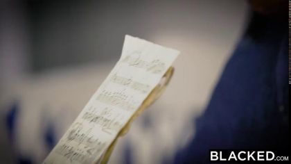 Студентка в чулках впустила в пизду черный член своего учителя №2