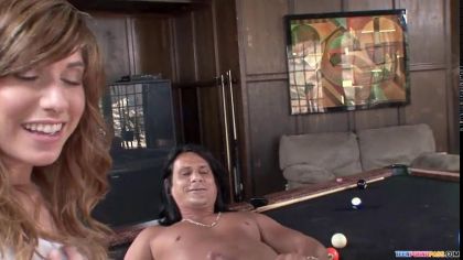 Жаркий секс втроем с сексуальными цыпочками на бильярдном столе №2