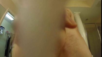 Жена сосет горячий член мужа крупным планом в домашнем порно видео №10