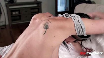 Парень снял на видео, как таранит толстым членом горло и пизду подруги №3